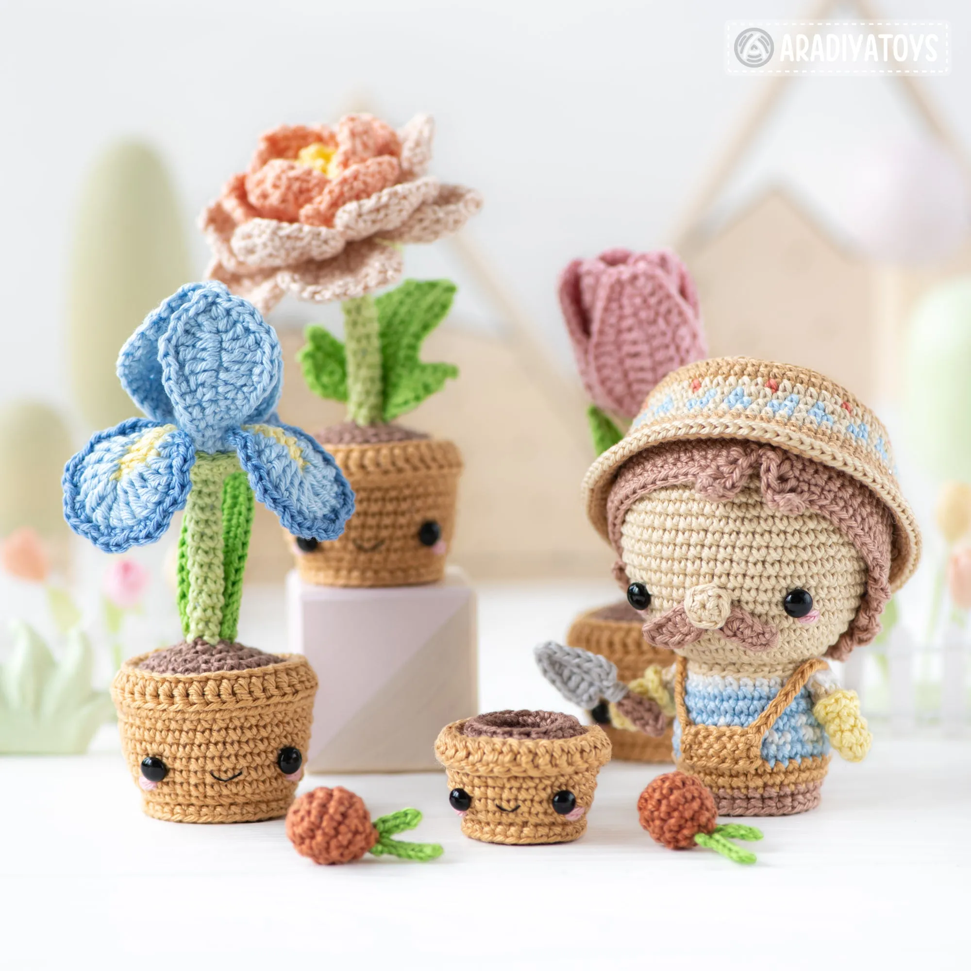 Secret Garden from “Mini Kingdom” collection / crochet patterns by AradiyaToys (Amigurumi tutorial PDF file), crochet flowers, amigurumi gnome, crochet ladybug, amigurumi gardener