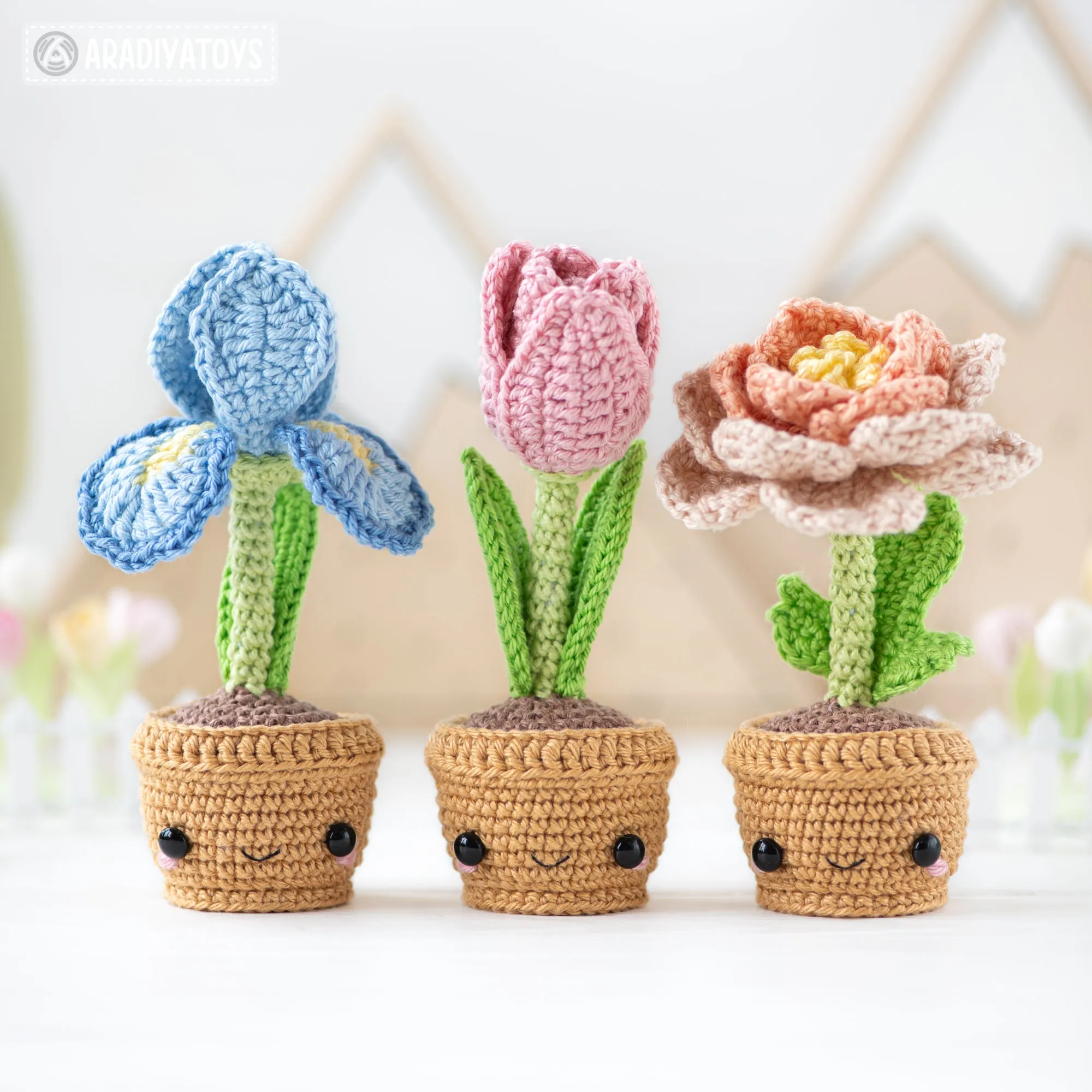 Secret Garden from “Mini Kingdom” collection / crochet patterns by AradiyaToys (Amigurumi tutorial PDF file), crochet flowers, amigurumi gnome, crochet ladybug, amigurumi gardener