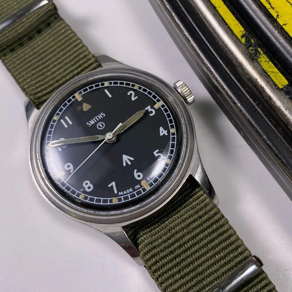 Smiths W10 Military Issue (1969)